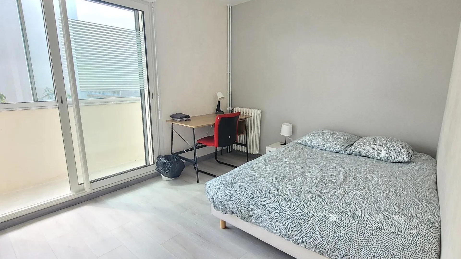 Appartement T4 Brest 0*,  Frankrike